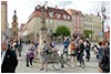 Uczczenie Konstytucji 3 maja - popoudniowa majwka na dzieroniowskim rynku.