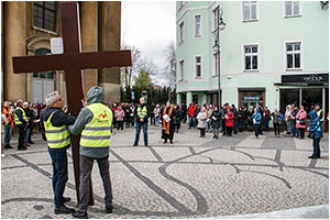 Droga Krzyowa ulicami Dzieroniowa - 23.03.2024.