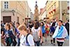 Pielgrzymi z caego wiata na dzieroniowskim rynku -  23.07.2016.