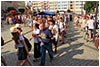 Pielgrzymi z caego wiata na dzieroniowskim rynku -  23.07.2016.