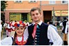 Pielgrzymi z caego wiata na dzieroniowskim rynku -  23.07.2016.