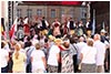 Pielgrzymi z caego wiata na dzieroniowskim rynku -  23.07.2016.