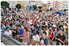 Pielgrzymi z caego wiata na dzieroniowskim rynku -  23.07.2016.
